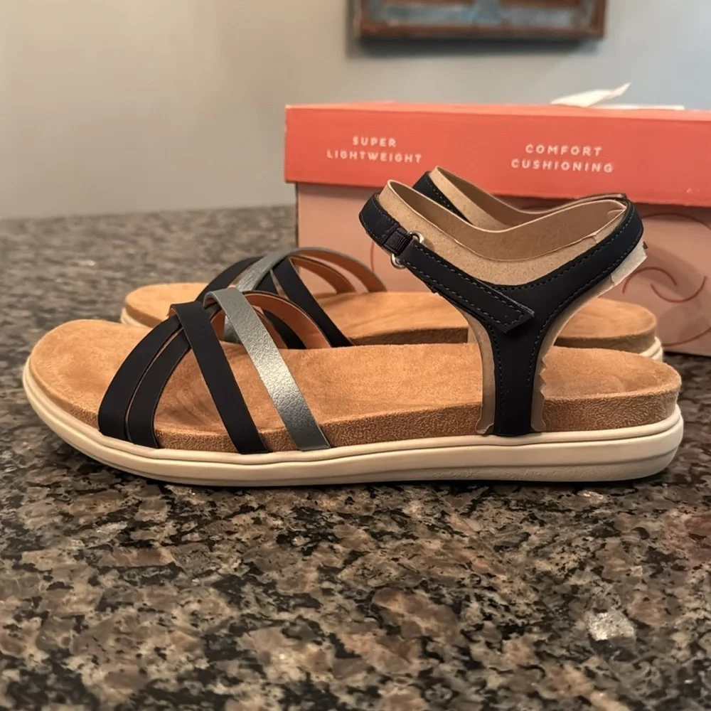 Easy spirit bottle 3 dark blue ankle strap comfort sandal NIB 7.5